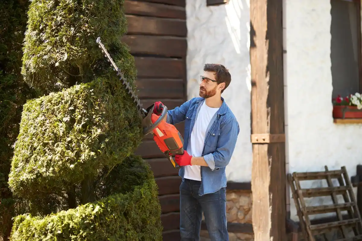 electric garden pruner cordless sharp