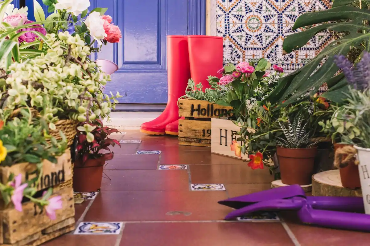 urban balcony vegetable garden containers Netherlands