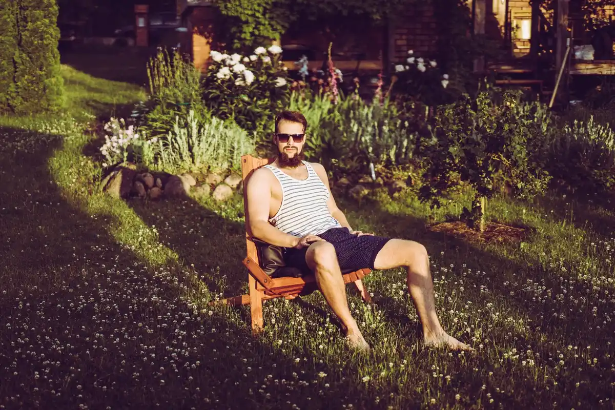Dutch backyard lawn maintenance