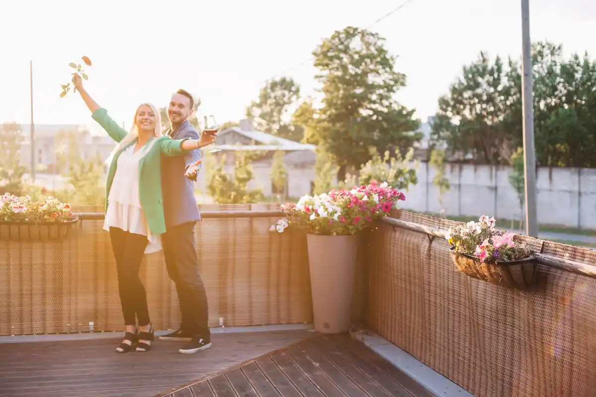 urban balcony vegetable garden pots netherlands