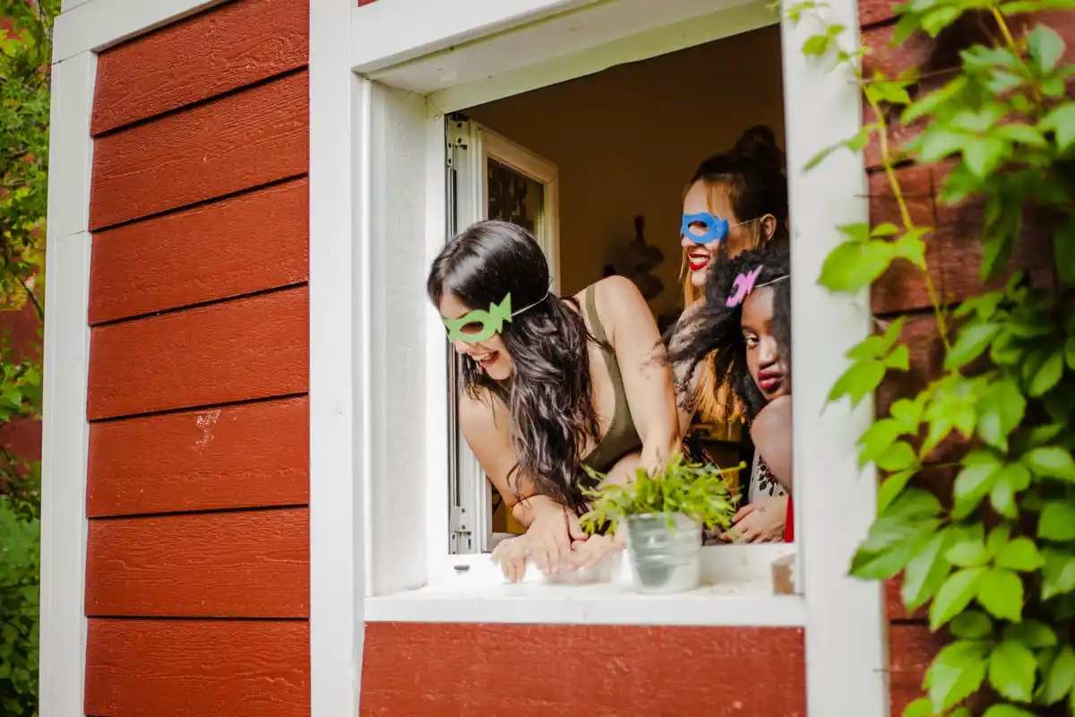 urban home vegetable gardening balcony Netherlands